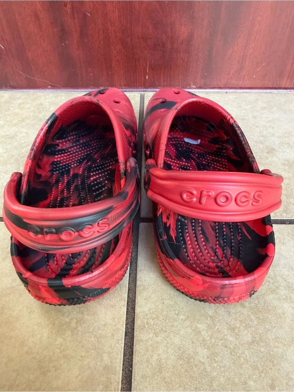 CROCS nwot big